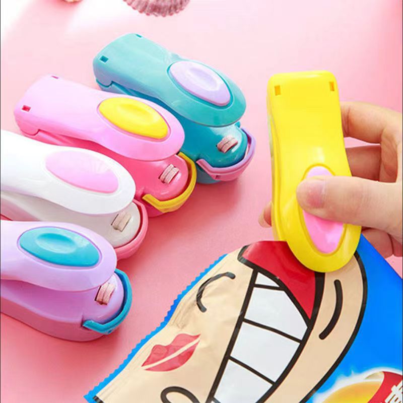 Mini Sealing Machine Small Household Plastic Sealer Snack Moisture-Proof Sealing Artifact Portable Hand Press Plastic Bag Sealer